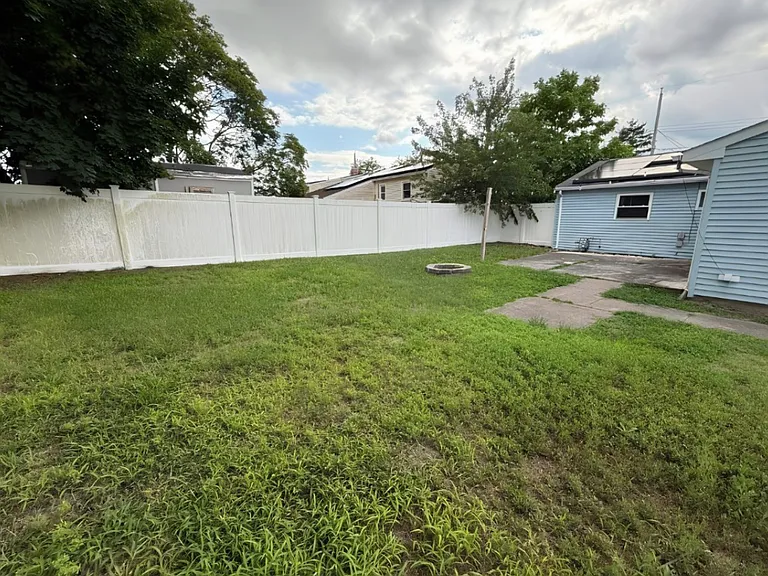 406 Applegate Ave — Photo 14