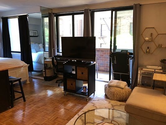 4th image of 233 E 86th St APT 3D