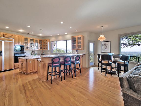 4th image of 16696 Cypress Way