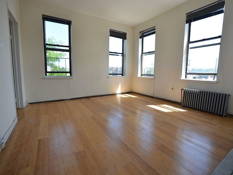 1st image of 42-27 35th Ave #5