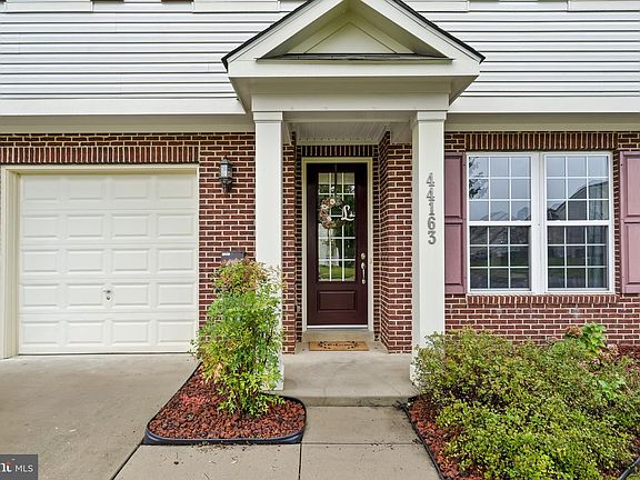3rd image of 44163 Beaver Creek Dr