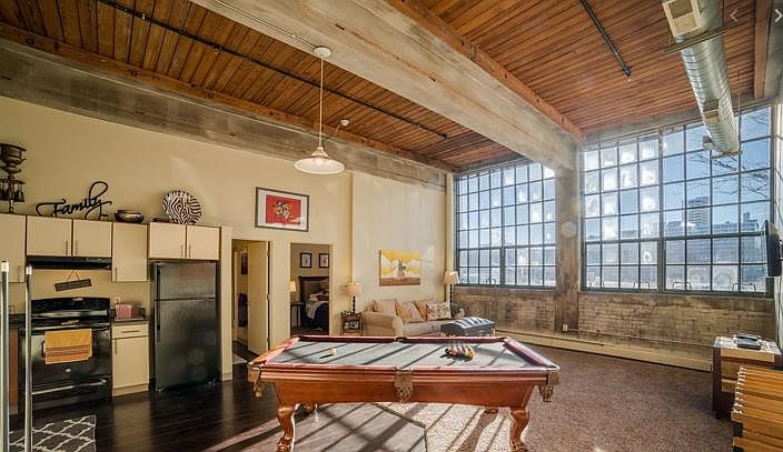 1st image of 322 E Colfax Ave #211