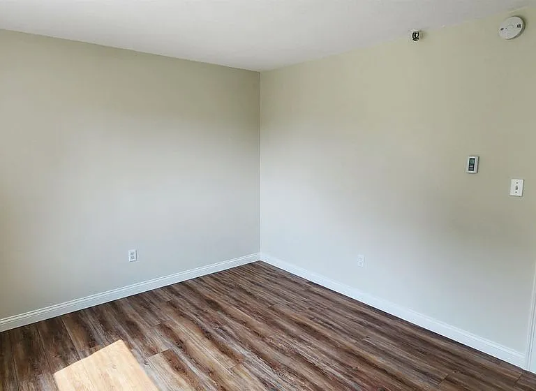 467 High St #4 — Photo 13