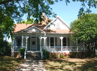 801 N Lane St, Comanche, TX 76442