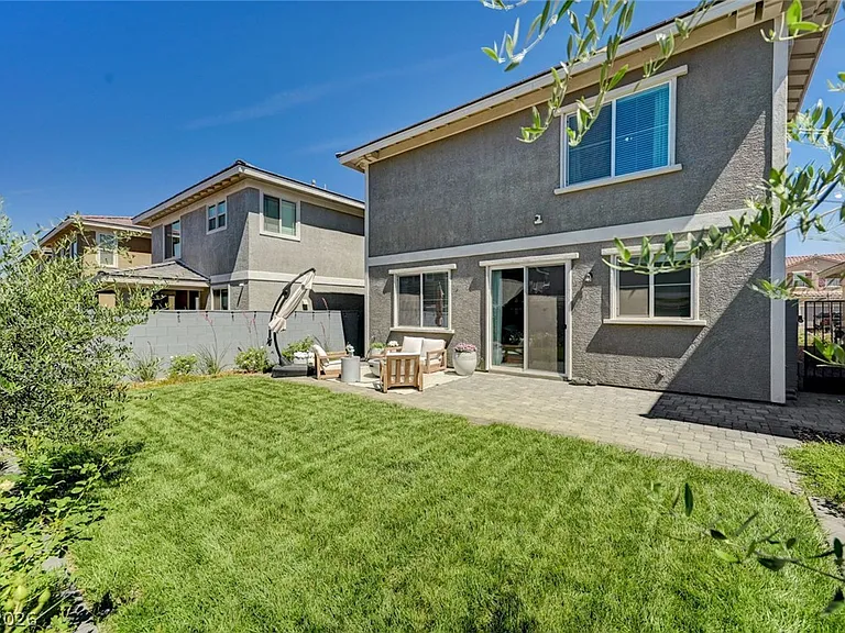 372 Silva Pl — Photo 29
