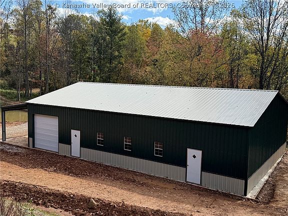 2nd image of 729 Bee Ridge Rd