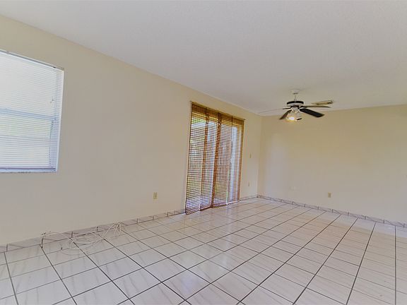 4th image of 20755 SW 83rd Ave