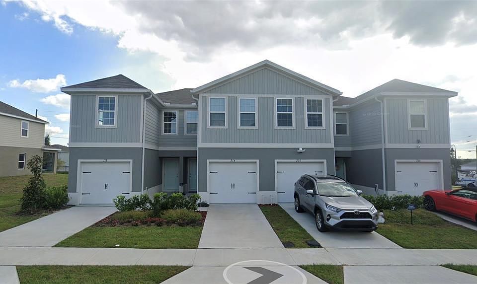 1st image of 218 Blueberry Ln