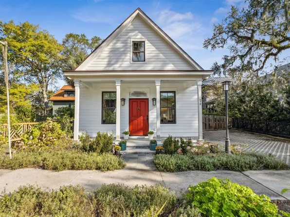 24 S 10th St, Fernandina Beach, FL 32034