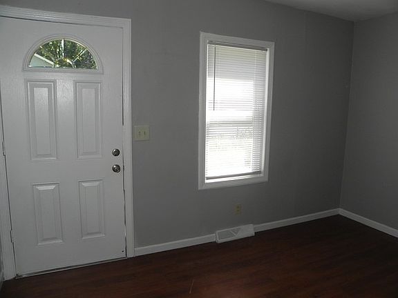 3rd image of 600 S Cedar Ave APT A