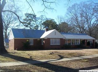 200 Parkway Dr, Trussville, AL 35173