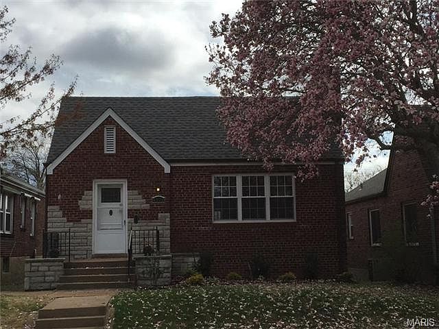 1st image of 5226 Winona Ave