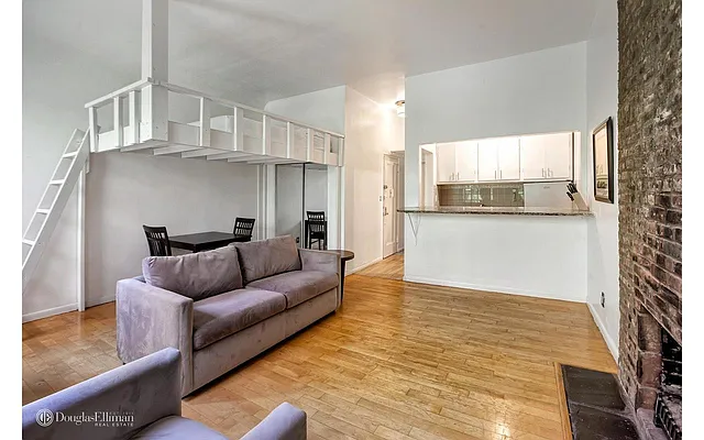 Rented by Douglas Elliman | media 19