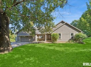 1650 468th Ave, Clinton, IA 52732