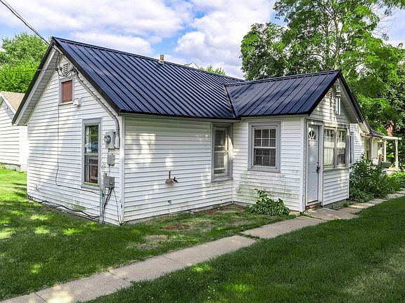 4th image of 307 E Marion St