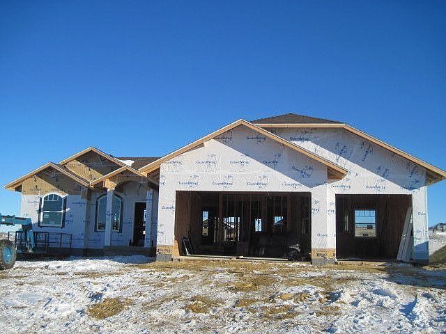2nd image of 201 Huntington Dr