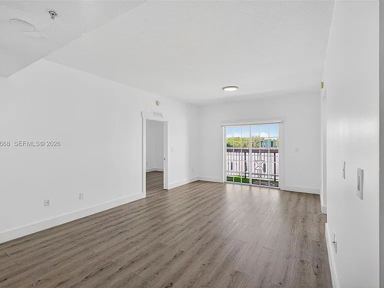 5271 SW 8th St #305 — Photo 11