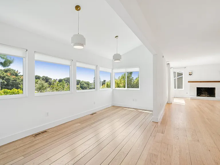 4923 Harbord Dr — Photo 22