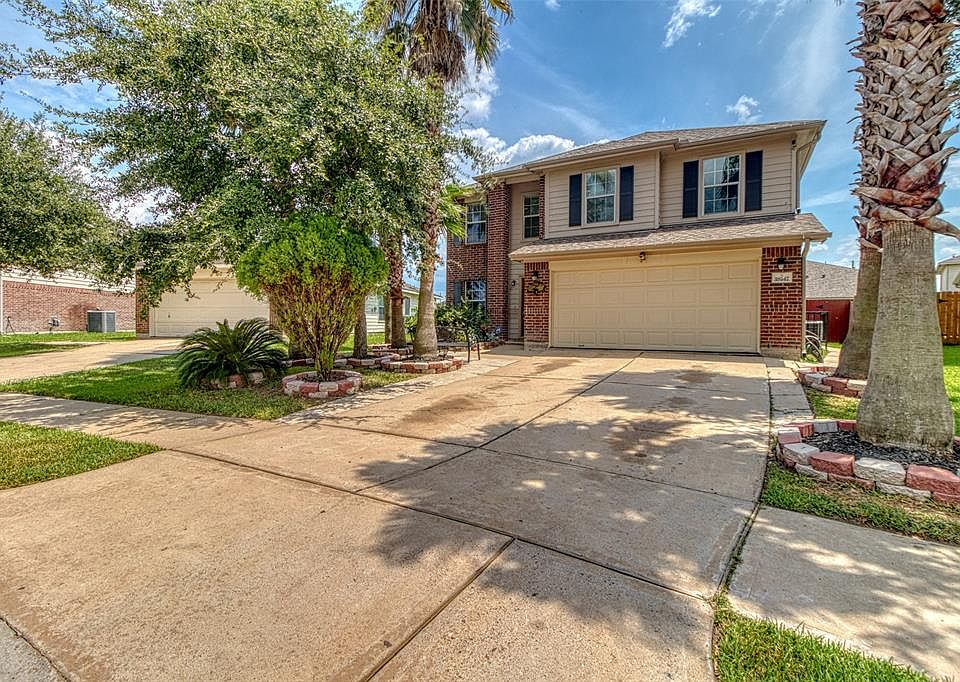 1st image of 18147 Sorrell Oaks Cir