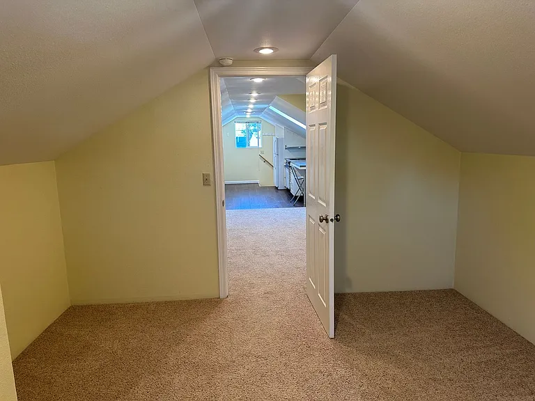 1548 Lincoln St #B — Photo 14