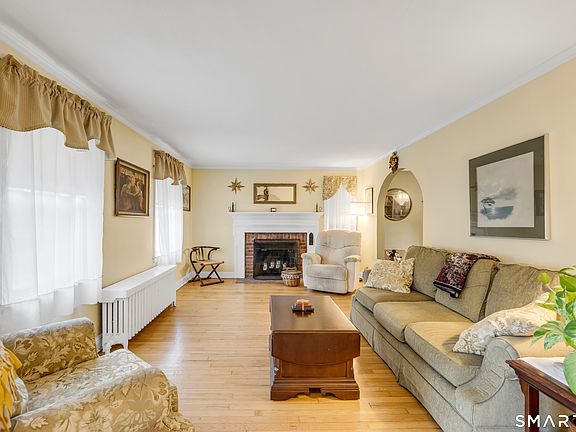 2nd image of 44 Stillman Road