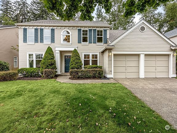 2nd image of 16614 132nd Avenue E