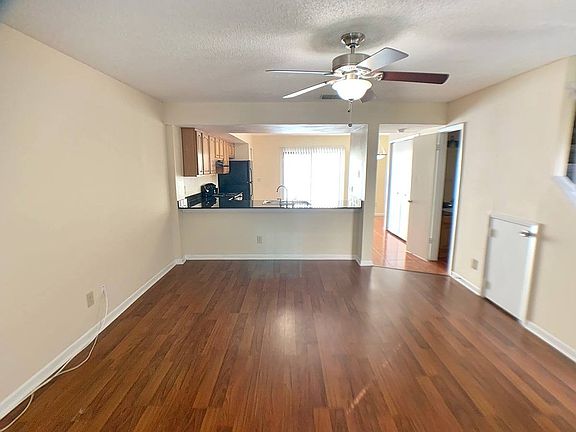 5th image of 515 S Albany Ave