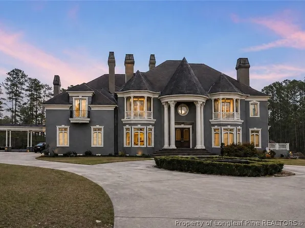 6790 Stone Mountain Dr, Fayetteville, NC 28311