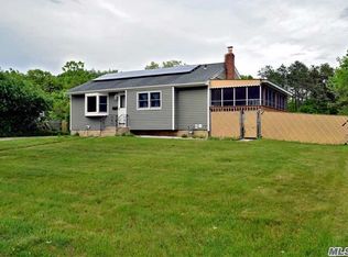 1022 Joselson Ave, Bay Shore, NY 11706