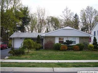 90 Idlewild Ln, Aberdeen, NJ 07747