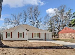 3071 Sky Way Dr, Memphis, TN 38127