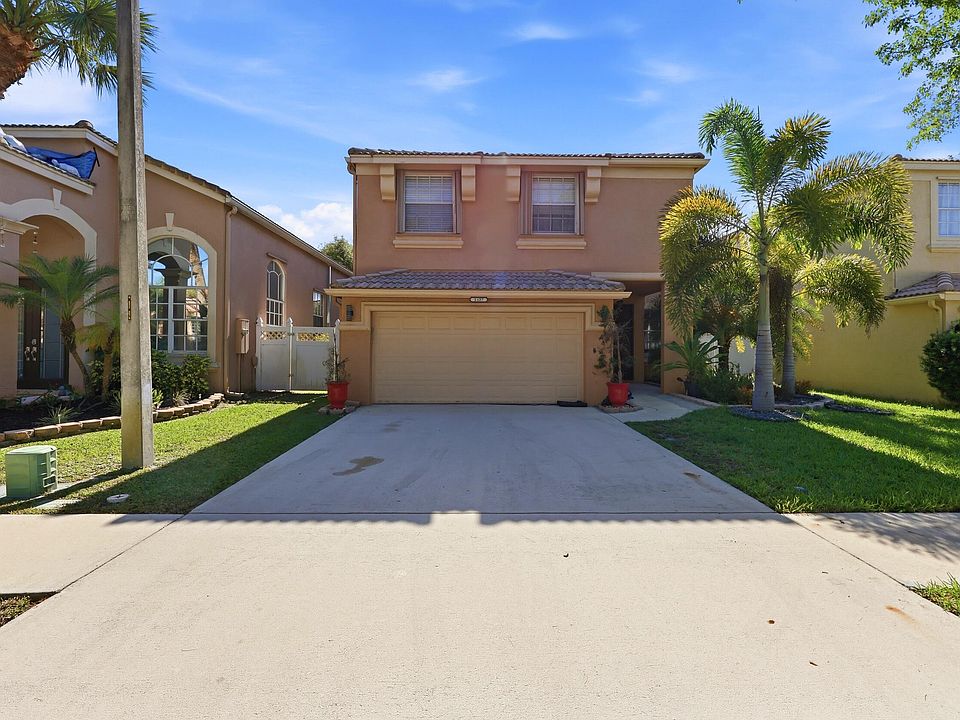 1st image of 1327 Isleworth Court