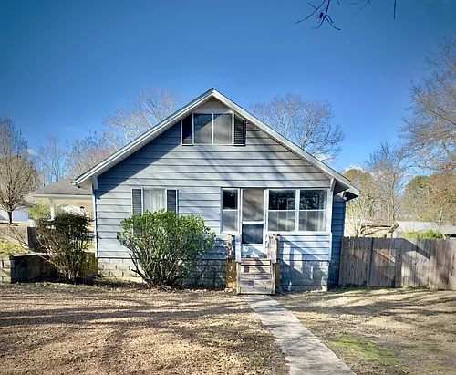 921 Canterbury St Photo 1