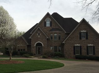1042 S Park Dr, Bowling Green, KY 42103