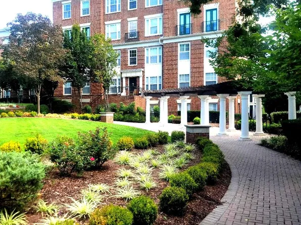 31 Booth St Unit 453, Gaithersburg, MD 20878