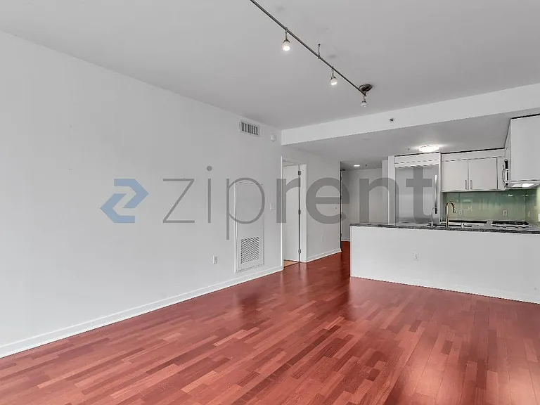 301 Main St #7A — Photo 10