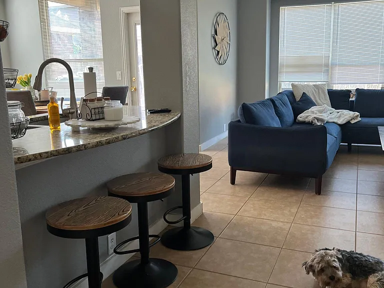 641 Shotwell St — Photo 3