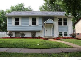 11968 Sarthe Dr, Maryland Heights, MO 63043