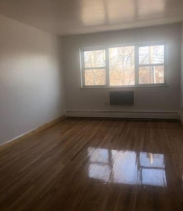 5th image of 538 Throggs Neck Expy #2