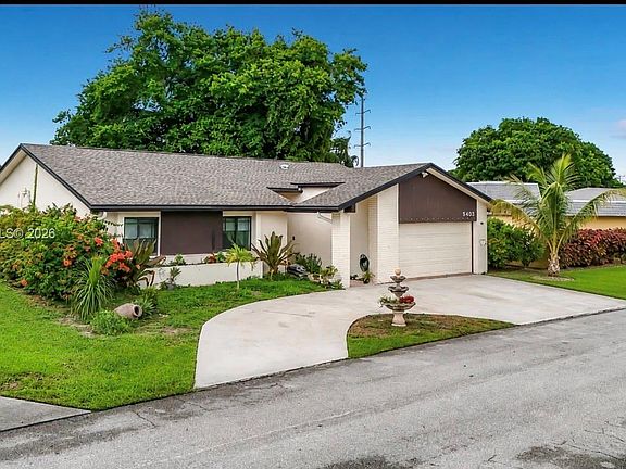 3rd image of 5403 Bayberry Ln