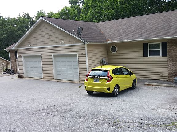 Duplex/single car garage