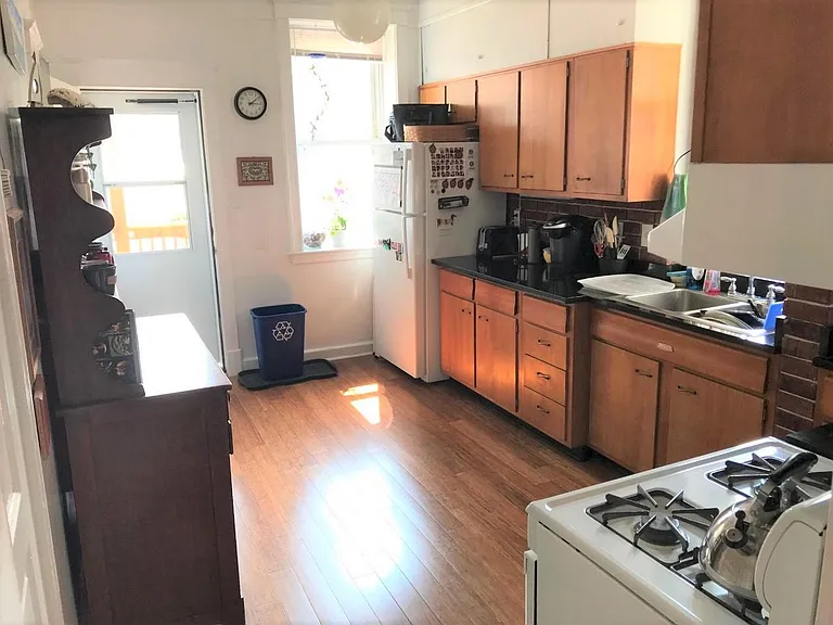 1325 W Early Ave #1W — Photo 6