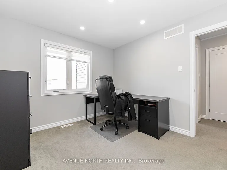 87 Nepeta Cres — Photo 21