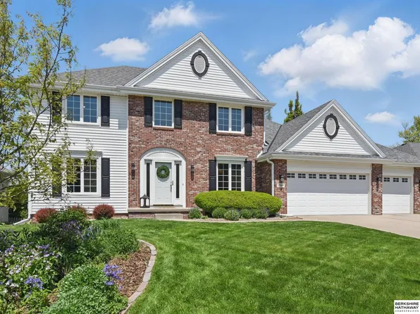 17506 U St, Omaha, NE 68135