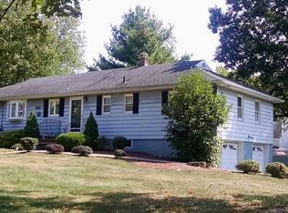 13 Ridge Dr, East Hanover, NJ 07936