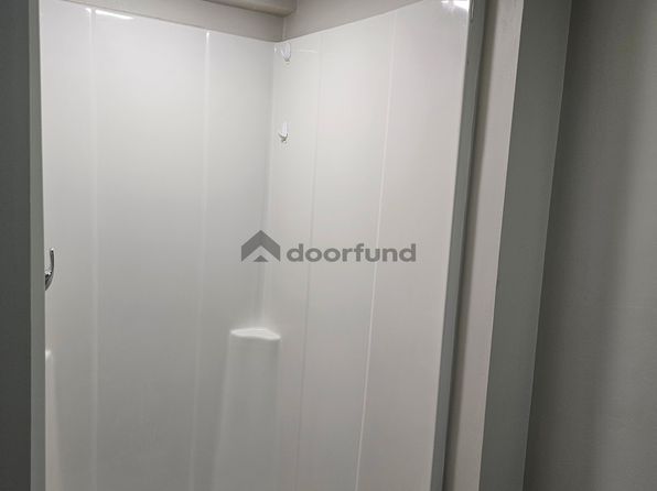 3 Main St APT 4