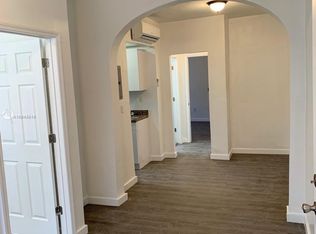 1450 SW 4th St #5, Miami, FL 33135