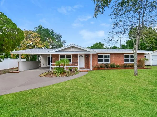 811 S 1ST STREET, LAKE WALES, FL 33853