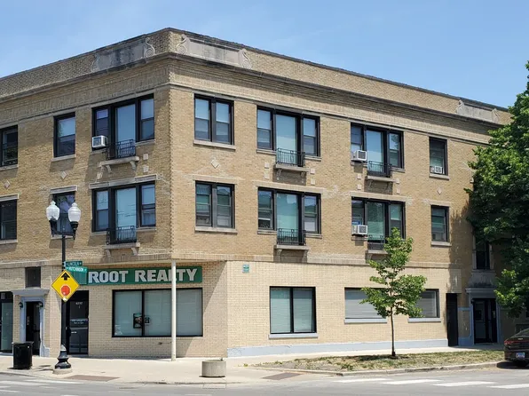 2066 W Hutchinson St APT 1, Chicago, IL 60618