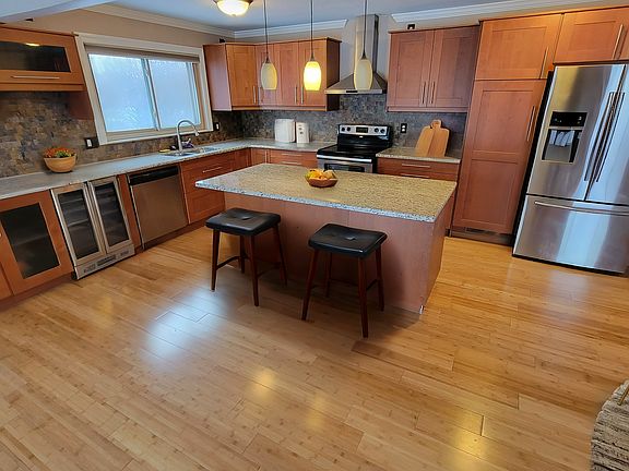 4th image of 43608 Lombardy Dr